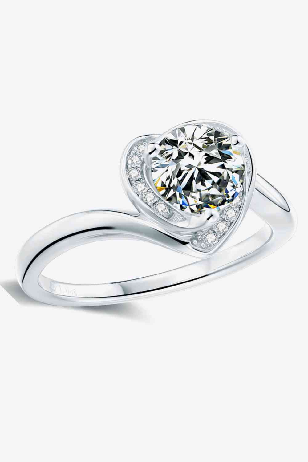 Radiant Reverie 1 Carat Moissanite Heart Ring