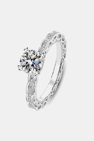 Starry Serenade 1 Carat Moissanite Ring