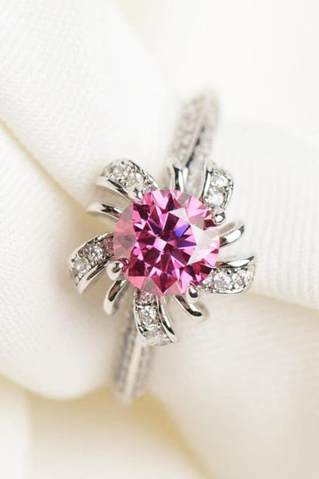 Twilight Symphony 1 Carat Moissanite Flower-Shaped Ring