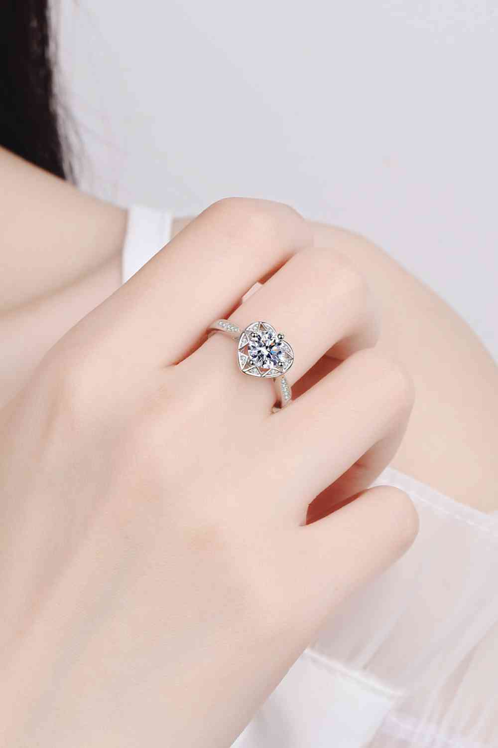 Serene Splendor Moissanite Heart Ring